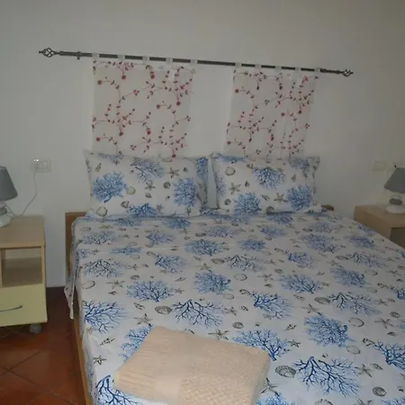 Semesterbostad Casa Gioia Porto Torres